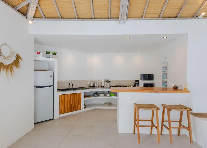 Villa Cocodrilos 2 By Pertama Seminyak